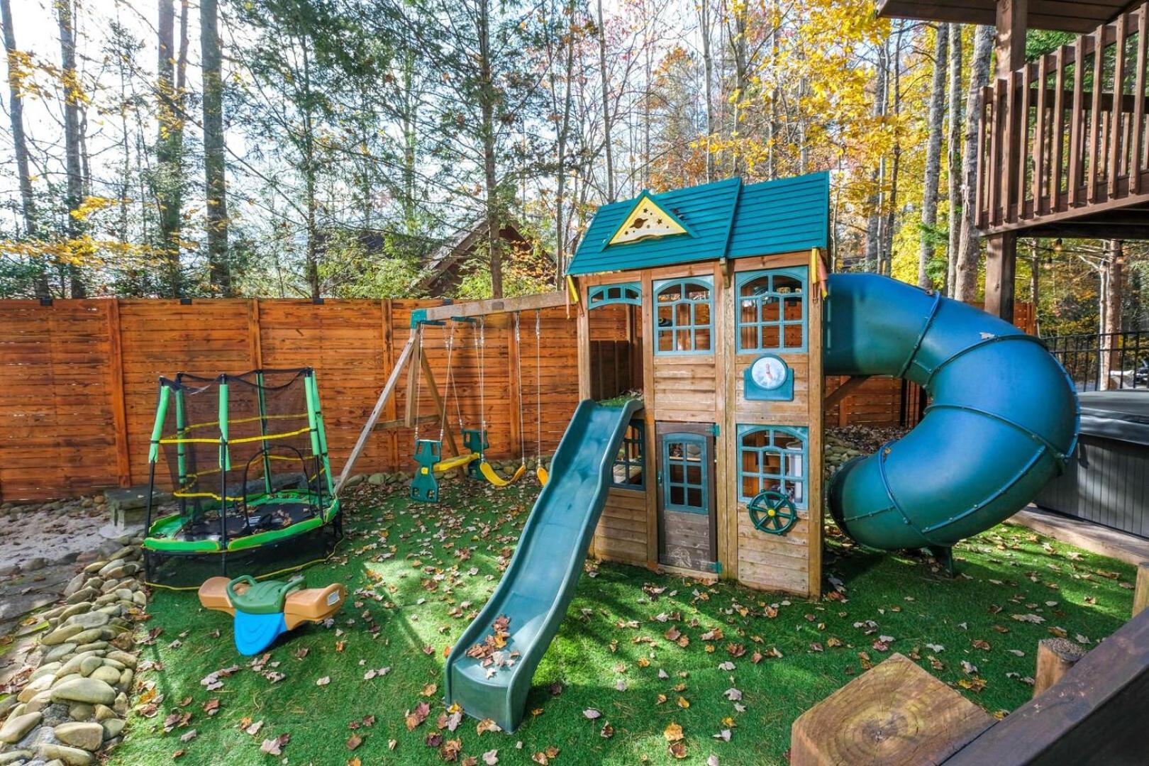 Villa Pitter Patter Swimming Pool Ht Near D'Town Gatlinburg Exterior foto